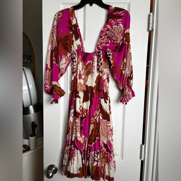 Mini Long Sleeve Hot Pink, White, and Brown groovy pattern dress - Picture 2 of 3
